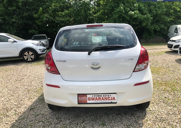 Hyundai i20 cena 23900 przebieg: 158000, rok produkcji 2014 z Supraśl małe 301